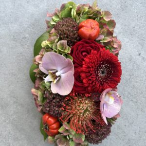 Allerheiligen model 9 - Langwerpig bloemstuk rood en roze